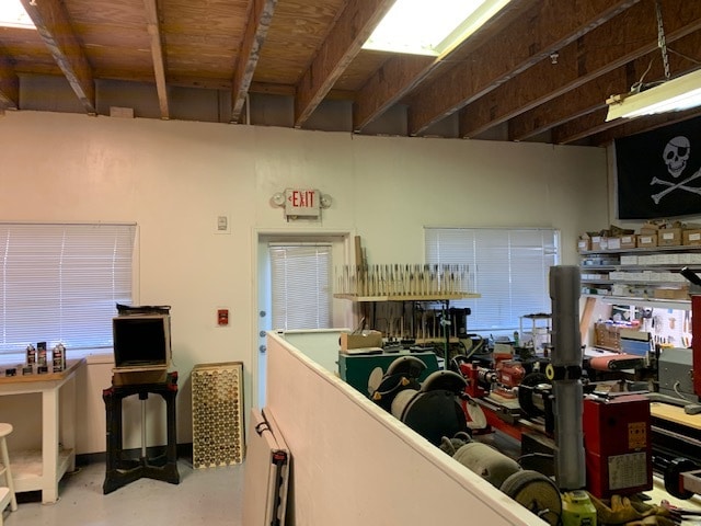 More Photos Of 1090 Knight's Trail Rd, North Venice Light Distribution For Sale