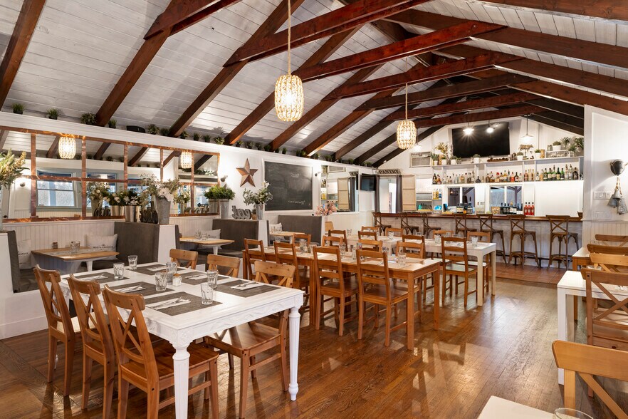 More Photos Of 412 Montauk Hwy, East Quogue Freestanding For Sale