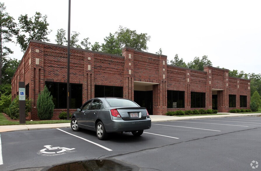Primary Photo Of 801 Cascade Pointe Ln, Cary Office For Lease