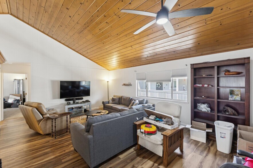 More Photos Of 3851 Vineyard Ave, Pleasanton Multifamily For Sale