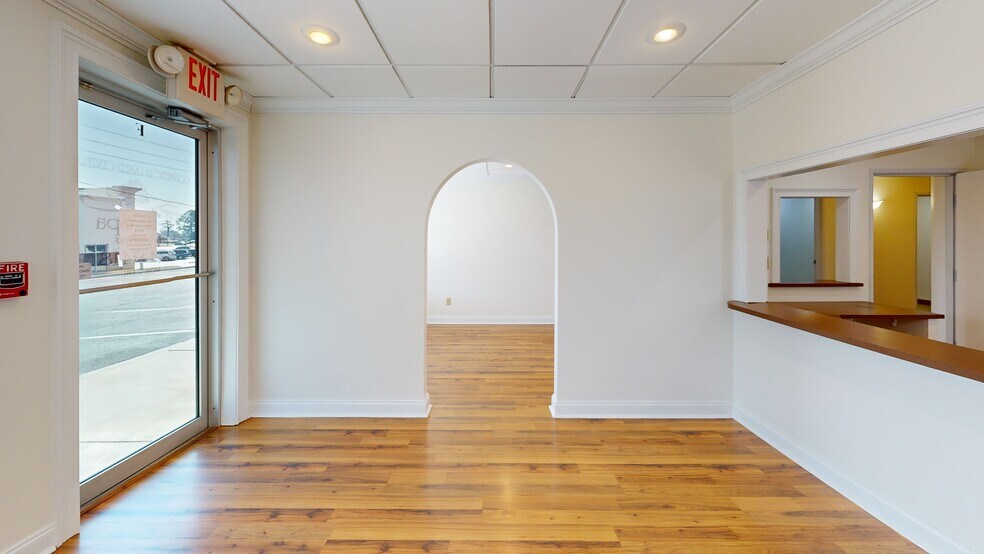 Primary Photo Of 922 E Jefferson St, Americus Medical For Lease