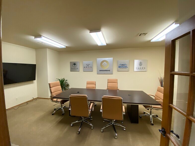 More Photos Of 417 W 18th St, Edmond Unknown For Lease