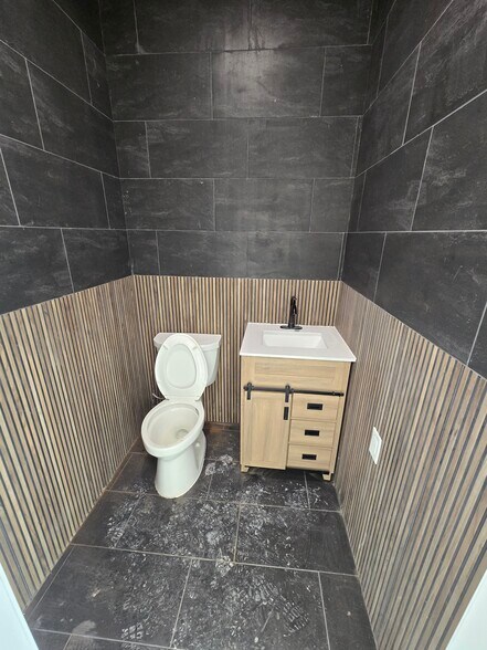 More Photos Of 72 Van Dyke St, Brooklyn Apartments For Lease