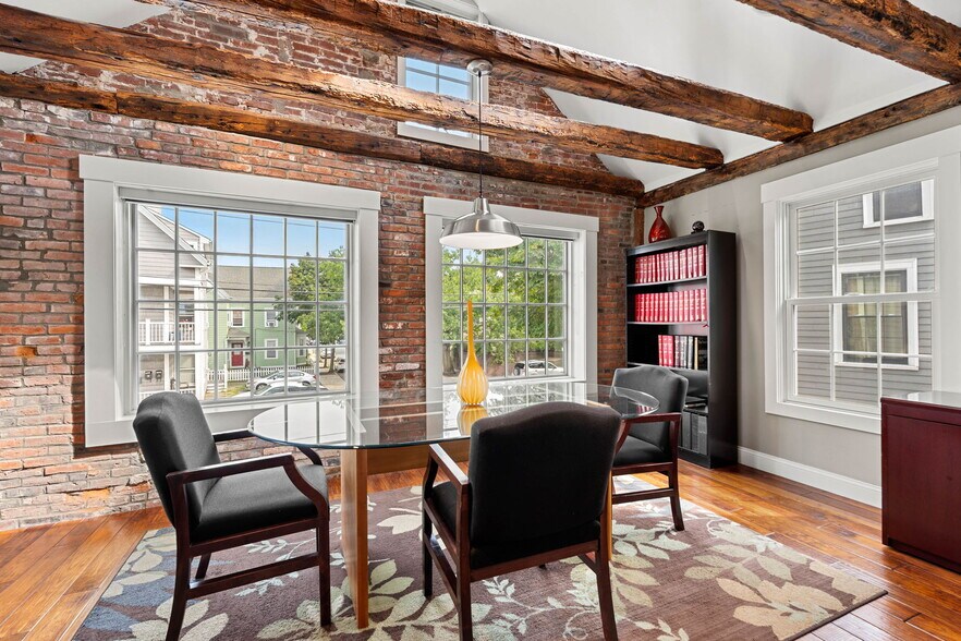 More Photos Of 8 Essex St, Salem Office For Sale