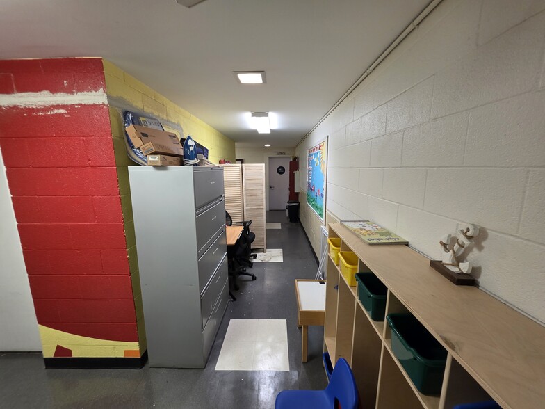 More Photos Of 1063 Aviation Blvd, Hermosa Beach Religious Facility For Sale