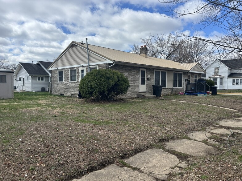 More Photos Of 1803 Perrine St, Lafayette Multifamily For Sale