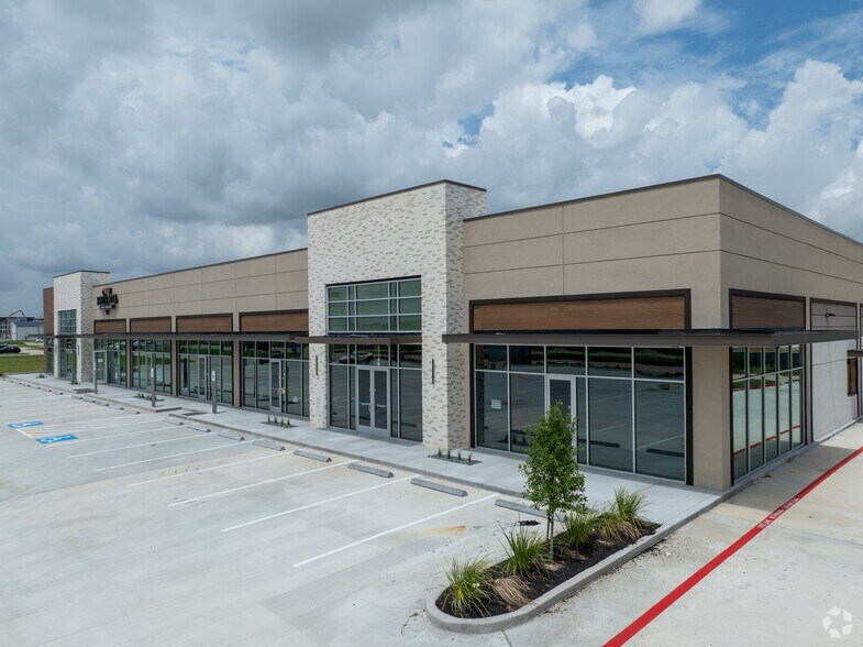 More Photos Of 3349 Grand Pkwy N, Katy Storefront Retail Office For Lease