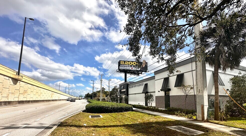 More Photos Of 9090 W State Road 84, Davie Freestanding For Lease