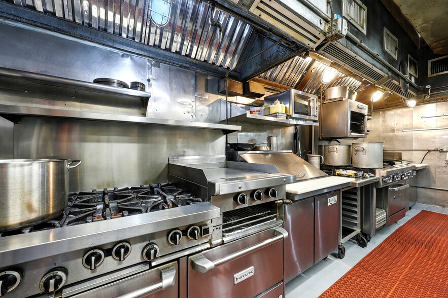 More Photos Of 102 San Marco Ave, Saint Augustine Restaurant For Sale