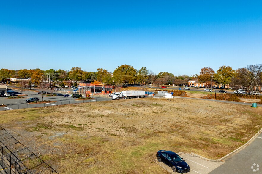 More Photos Of 8008 Providence Rd, Charlotte Land For Lease