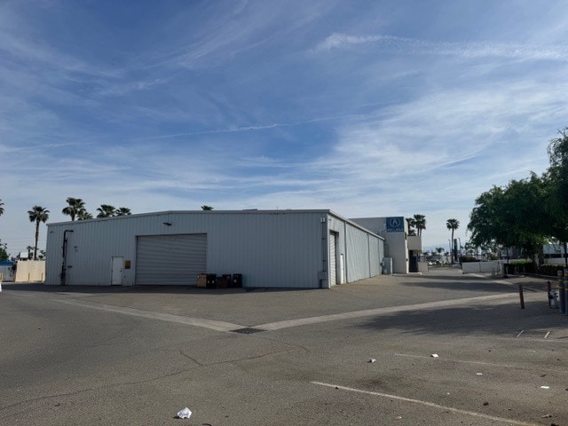 More Photos Of 4625 Wible Rd, Bakersfield Auto Dealership For Lease