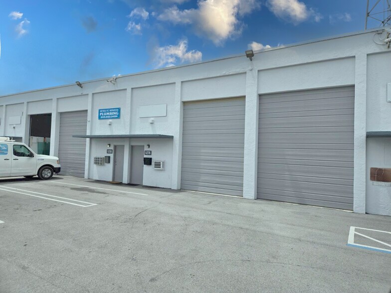 More Photos Of 5220-5296 NW 163rd St, Miami Lakes Warehouse For Lease