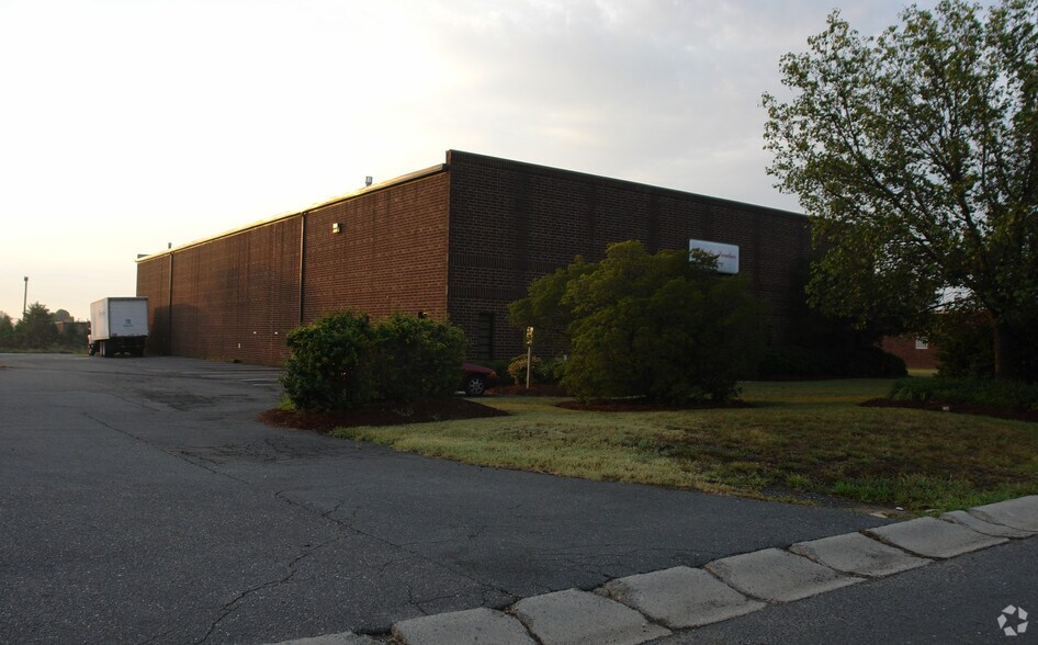 Primary Photo Of 3526 Centre Cir, Fort Mill Light Distribution For Lease