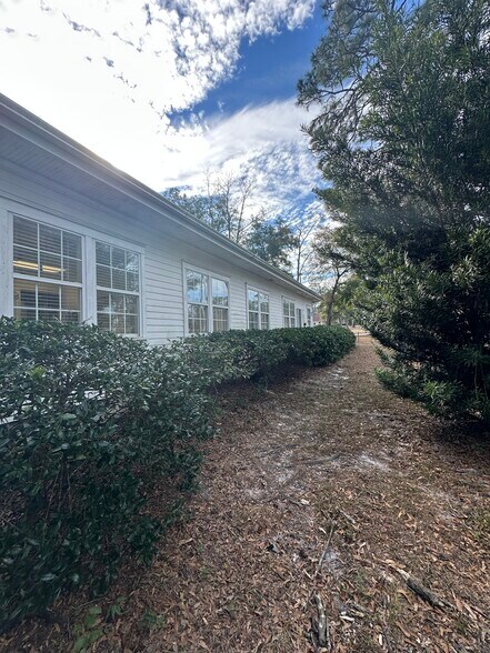 More Photos Of 1850 Bellair Blvd, Orange Park Medical For Sale
