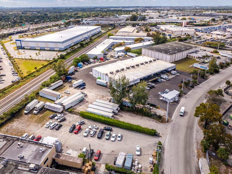 More Photos Of 500 NE 185th St, Miami Refrigeration Cold Storage For Lease