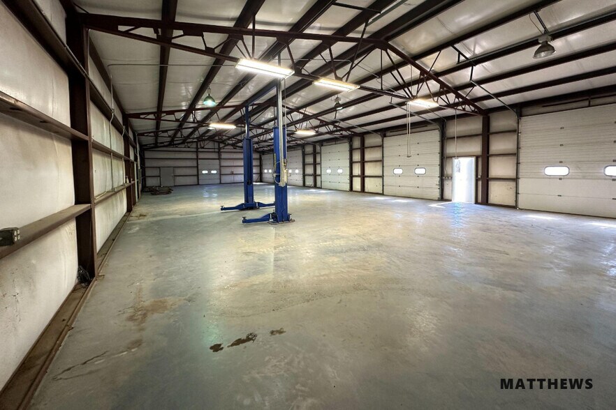 More Photos Of 4816 TX-91, Denison Industrial For Sale
