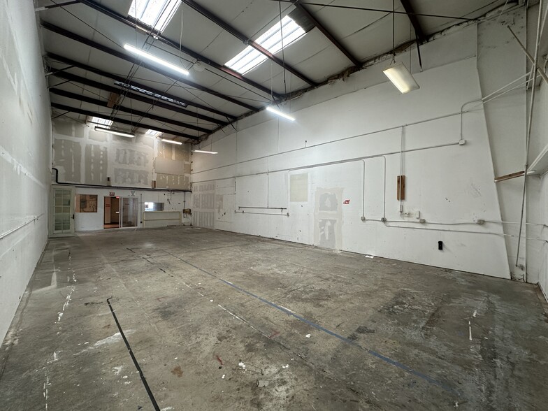 Primary Photo Of 2501 Jennings St, San Francisco Manufacturing For Lease