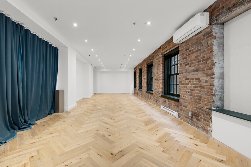 More Photos Of 754-762 Rue Saint-Paul O, Montréal Apartments For Lease