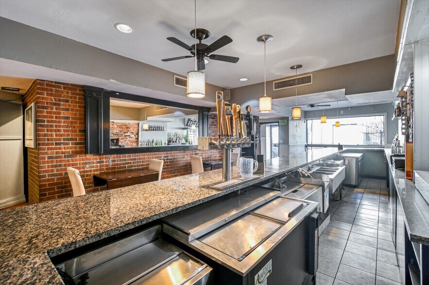 More Photos Of 15 E Centre St, Baltimore Bar For Sale