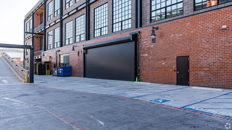 More Photos Of 136-142 Oregon St, El Segundo Research And Development For Lease