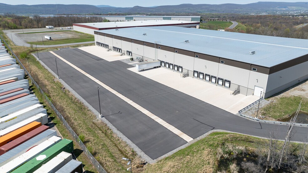 More Photos Of 555 Research Drive, Pittston Township Warehouse For Lease