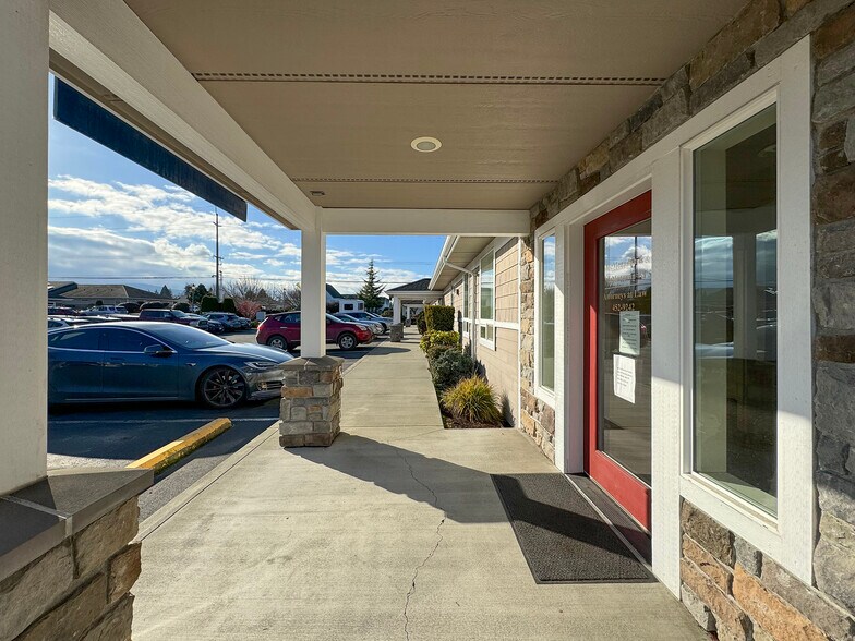 More Photos Of 542-544 N 5th Ave, Sequim Medical For Sale