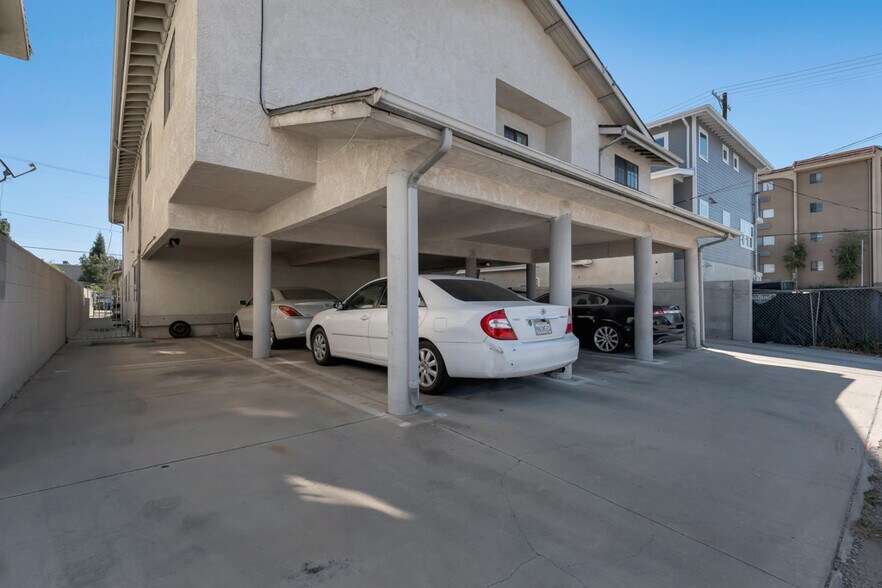 More Photos Of 8807 Canby Ave Ave, Northridge Apartments For Sale