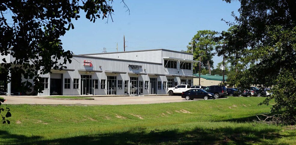 More Photos Of 13615 Kluge Rd, Cypress Loft Creative Space For Sale