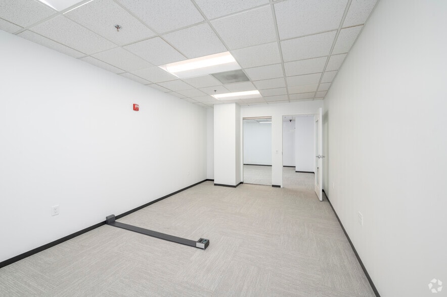 More Photos Of 510-526 King St, Alexandria Office For Lease