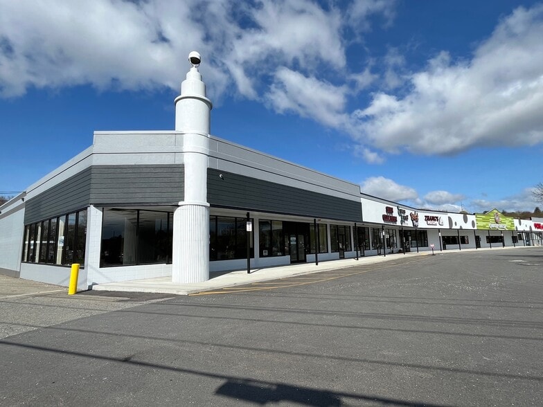 More Photos Of 50 SW Cutoff, Worcester Freestanding For Lease