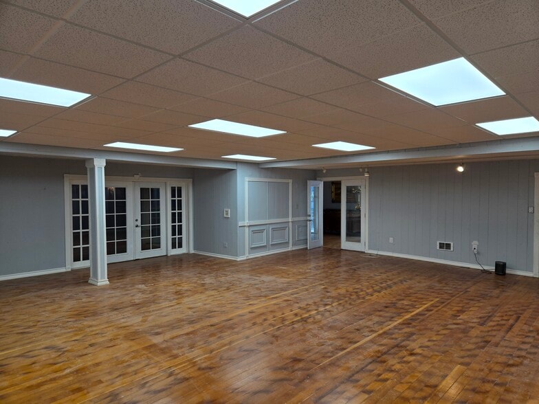 More Photos Of 512 1st St, La Conner Restaurant For Lease