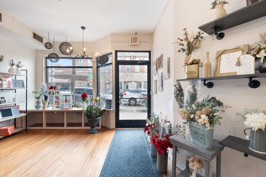 More Photos Of 111-113 Cascade St, Osceola Storefront For Sale