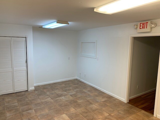 More Photos Of 809 W Professional Pl, Chesapeake Light Manufacturing For Lease