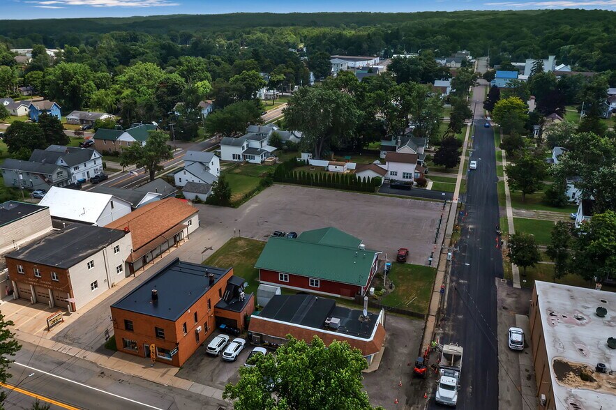 More Photos Of 10557 Main st, North Collins Freestanding For Sale