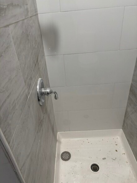 More Photos Of 1557 Mount Ephraim Ave, Camden Apartments For Sale