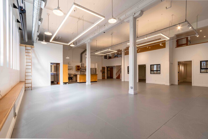 More Photos Of 865 Florida St, San Francisco Light Manufacturing For Lease