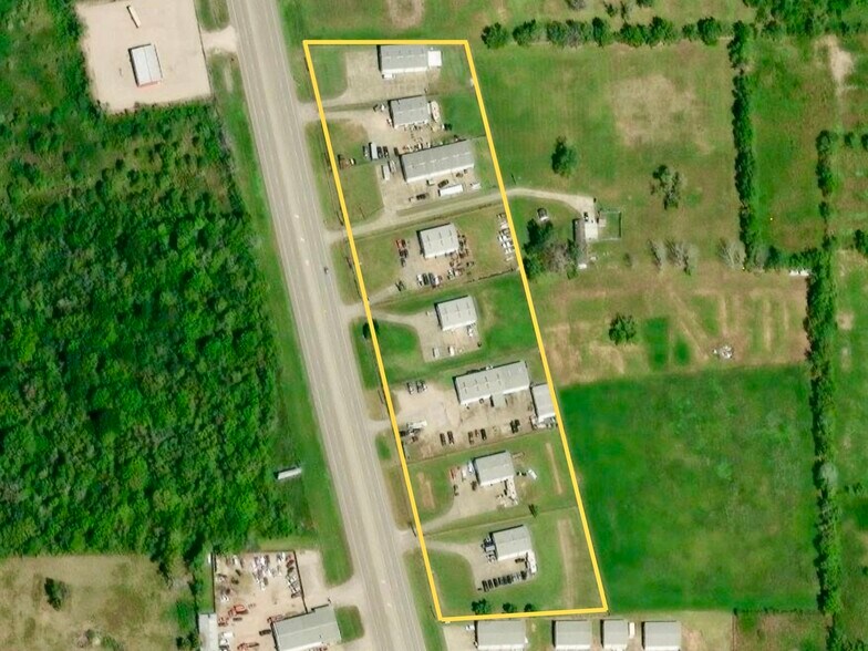 More Photos Of 13041-13071 S HIGHWAY 288 B Hwy, Angleton Light Distribution For Sale