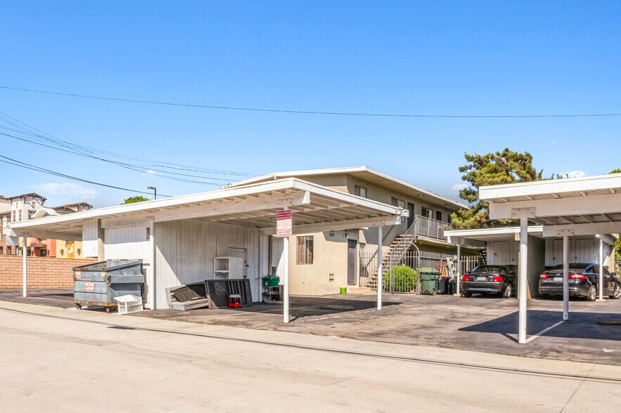 More Photos Of 625-627 S Wabash Ave, Glendora Apartments For Sale