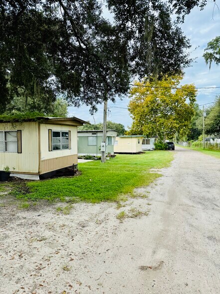 More Photos Of 6416 Black Dairy Rd, Seffner Manufactured Housing Mobile Home Park For Sale