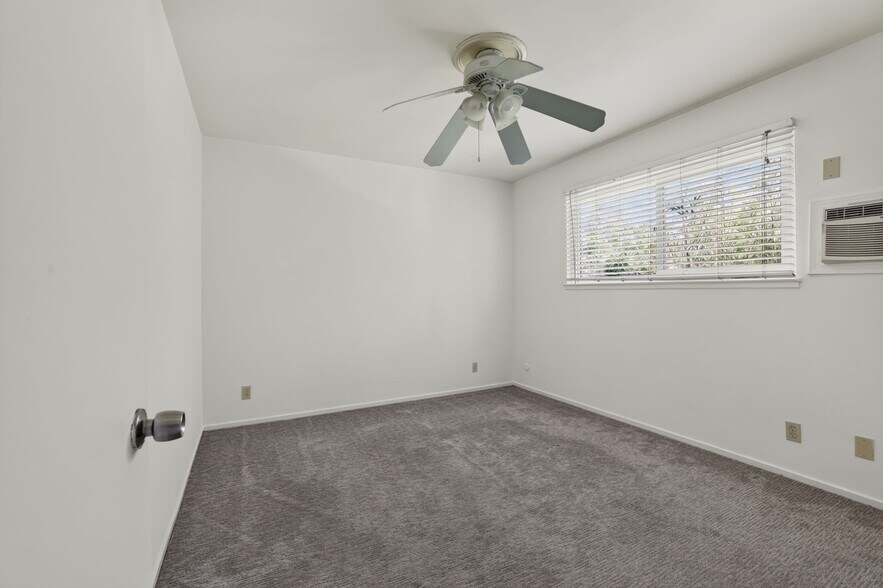 More Photos Of 614 17th St, Sacramento Apartments For Sale