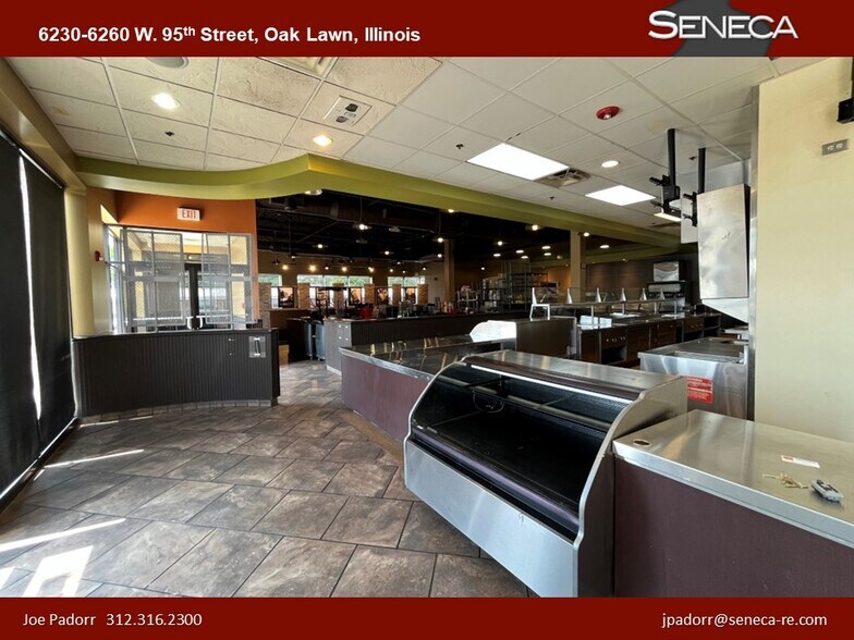 More Photos Of 6230-6260 W 95th St, Oak Lawn Unknown For Lease