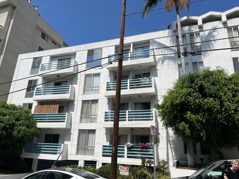 More Photos Of 1617 N Fuller Ave, Los Angeles Apartments For Sale