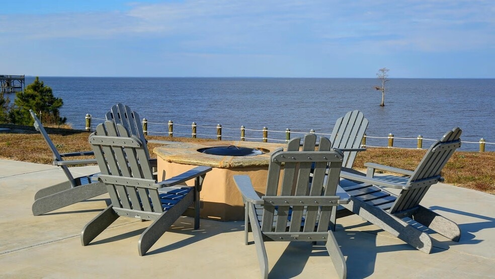 More Photos Of 231 Waterside Dr, Roper Apartments For Sale