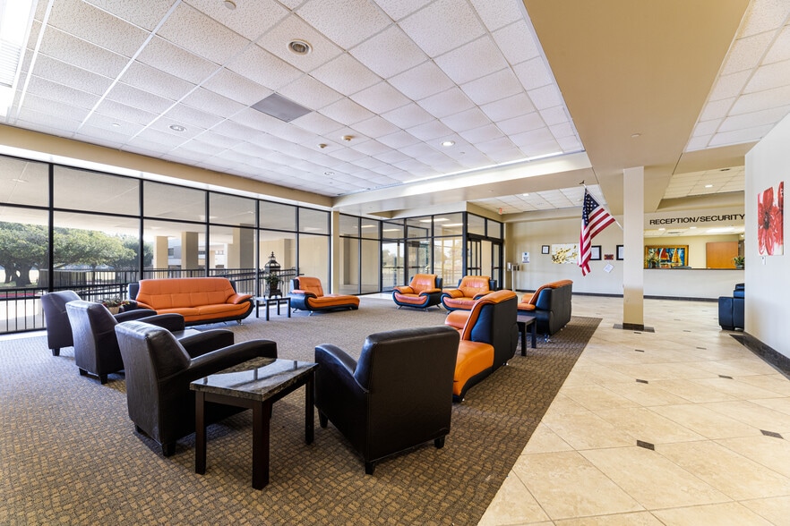More Photos Of 2709 Hospital Blvd, Grand Prairie Hospital For Sale