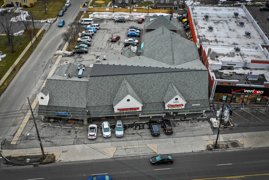 More Photos Of 5225-5235 Main St, Buffalo Freestanding For Sale