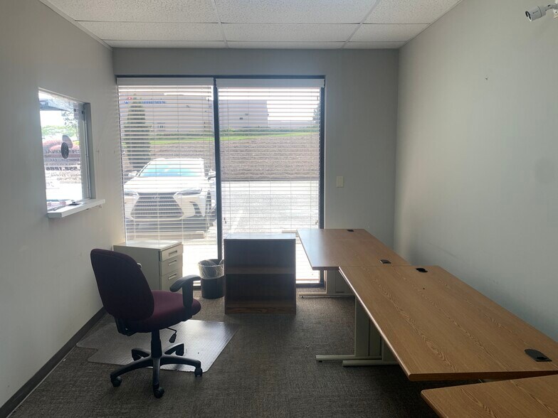 More Photos Of 112 W Athens Pky, Athens Unknown For Lease