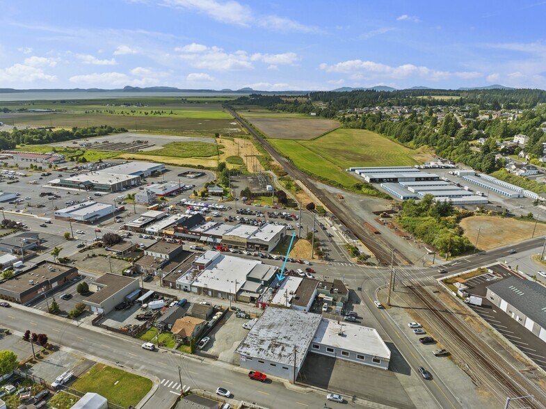 More Photos Of 8630 271st St, Stanwood Storefront For Sale