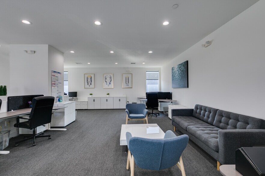 More Photos Of 7318 W Post Rd, Las Vegas Loft Creative Space For Sale