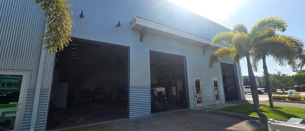More Photos Of 28282 Industrial Rd, Bonita Springs Flex For Lease