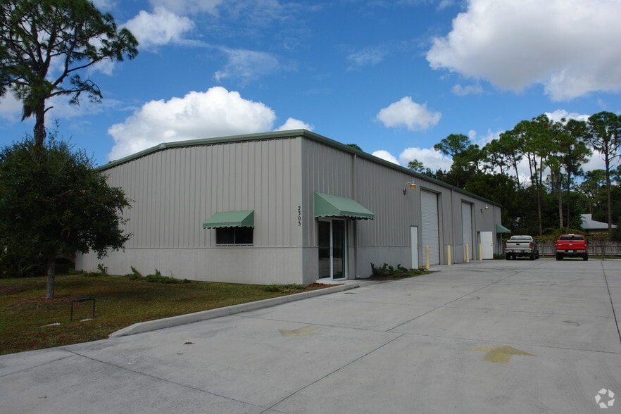 Primary Photo Of 2303 58th Ave E, Bradenton Light Manufacturing For Lease